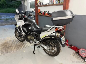 Honda Varadero 1000 XLV - 4