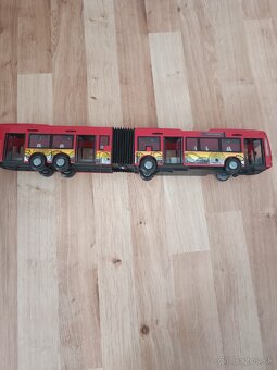 Detský autobus na zotrvačnik a otvaracie dvere - 4
