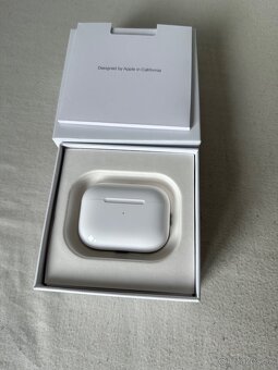 Apple Slúchadlá AirPods 2 Pro (2. Generácia) - USB C - 4