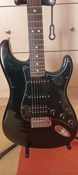 Predám Fender Stratocaster USA - 4