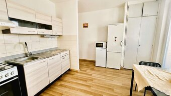 Zvolen, Štefánika – zrekonštr. 1-izb. byt, 2 balkóny, 38 m2 - 4