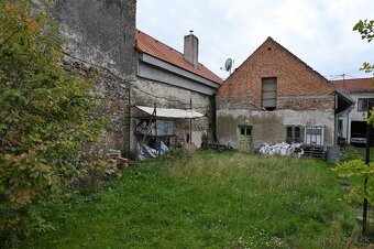 3-IZB. RODINNÝ DOM, SVÄTÝ JUR, VEĽKÝ POZEMOK - 4