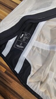 Isadore Women's Signature Rain Jacket - 4