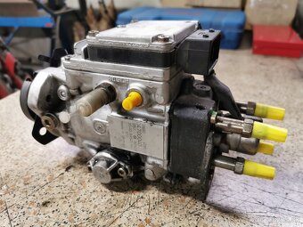 Ford Mondeo Mk3 Vstrekovacie čerpadlo - 4