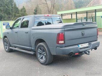 Dodge RAM 5.7 HEMI Sport - 4