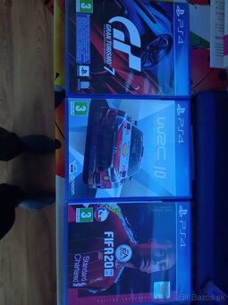 Playstation 4 pro 1tb - 4