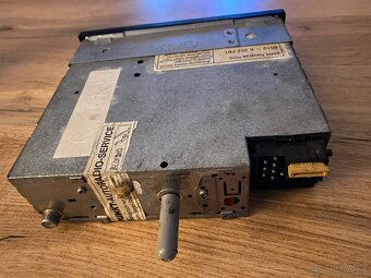 BMW Radio Reverse RDS E24 E28 E30 E31 E32 E34 E36 Z3 - 4