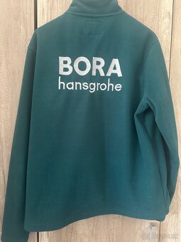 Mikina Bora XL, dres Silviny L, čiapka Eisbar - 4