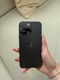 Predám iPhone 14 Pro Max 256 GB — Black Titanium - 4