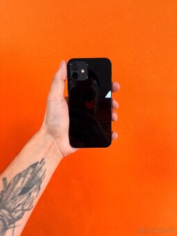 Apple iPhone 12 - Super Stav - Midnight - 64gb - 4
