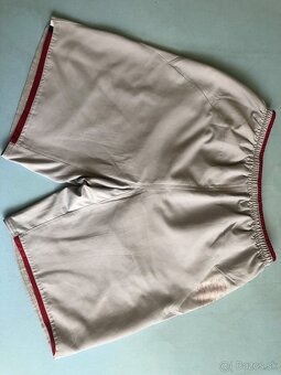 Pánske športové šortky Umbro…veľkosť M. - 4