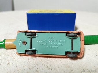 Matchbox lesney regular wheels Zodiac Convertible - 4
