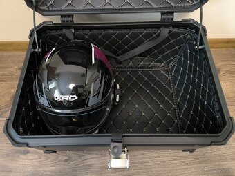 Zadní motokufr TopCase 65L hliníkový černý - 4
