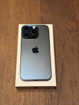 Predam iPhone 15 Pro, 256Mb - 4