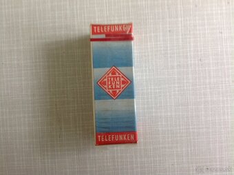 ELEKTRONKA  TELEFUNKEN  EF86   a INE:PCL86..... - 4