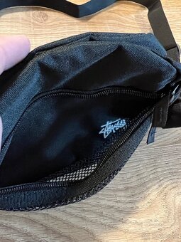 Ladvinka Stussy cierna - 4