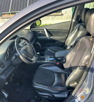 Mazda 6 2.5 - 4