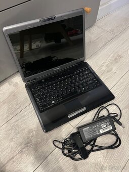 Notebook TOSHIBA - 4
