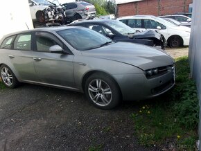 ALFA ROMEO 159 2.2 BENZÍN + 2,4 JTD - 4
