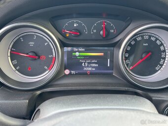 Opel Insignia - 4