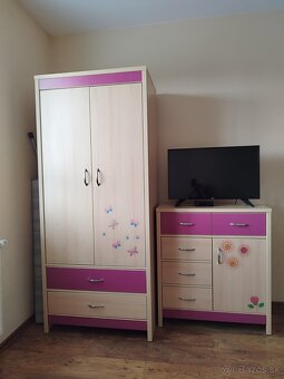 Dievčenská izba - nábytok - 4