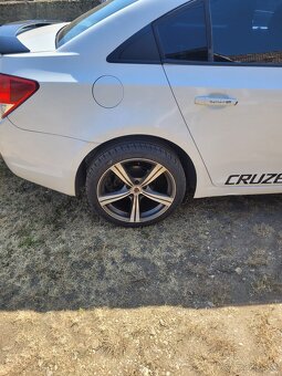 Chevrolet cruze 2011 - 4