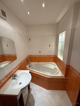 4-izbový byt s loggiou - prenájom - 4