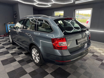 Škoda Octavia Combi 2.0 TDI Ambition DSG - 4
