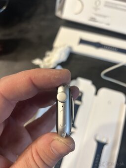 Apple watch SE - 4