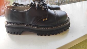 D. D. T. Topanky - 4