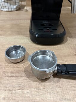 Eta Storio - čierny pákový kávovar - 4