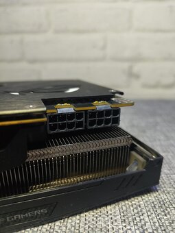 Asus ROG Strix RTX 2080 Super - 4