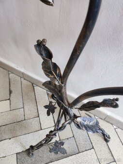 Stôl a stojan na kvety - 4