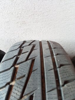 225/55R17 - 4
