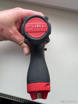 Milwaukee M12 FID2 - 4