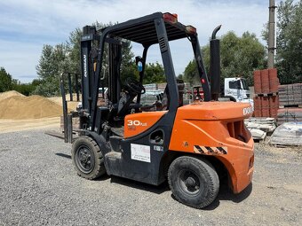 VYSOKOZDVIŽNÝ VOZÍK DOOSAN 30 plus DIESEL 576mth r.v. 2018 - 4
