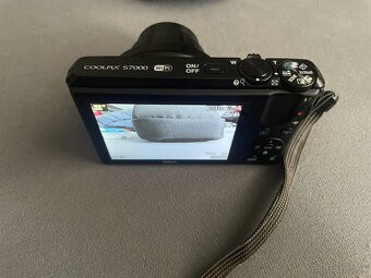 Nikon Coolpix S7000 - 4