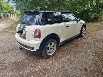 Mini Cooper 1,6i AUTOMAT, motor Dymi - 4