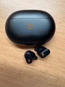 Apple beats studio buds + - 4