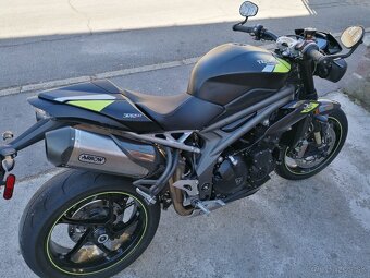TRIUMPH 1050 Speed Triple RS 4/2021 - 4