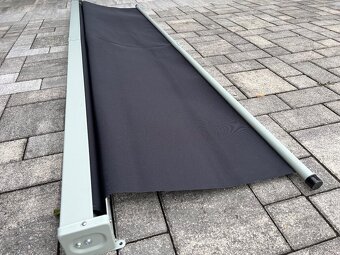 Bočná čierna výsuvná markíza 200x600cm - 4