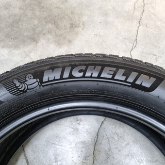 Zimné pneumatiky 245/50 R19 MICHELIN RSC - 4