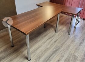Kancelarsky nábytok a stôl - 4