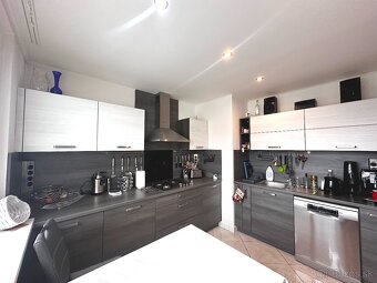 PREDAJ - 3 izbový byt s balkónom, Okružná ulica, Rožňava - 4