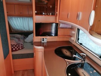 Predám karavan Hobby 440 de luxe - 4