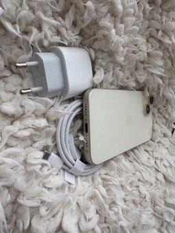 IPhone 15 128GB Yellow - 4