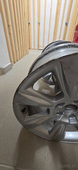 Elektrony Audi original R17 - 4