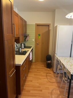 Príjemný 2 izbový byt v Dúbravke - 4