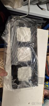 Predám rámčeky a vypínače zn. GIRA - 4