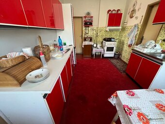 Na predaj poschodový rodinný dom, Hul - 4